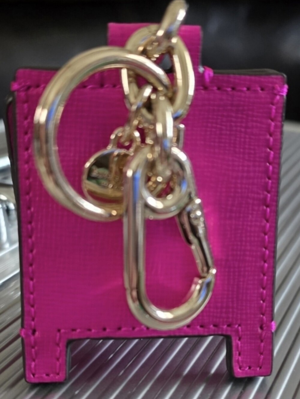 Kate Spade NWOT 'Detour' in Hot Pink and Red Keychain Or Charm - Picture 2 of 4
